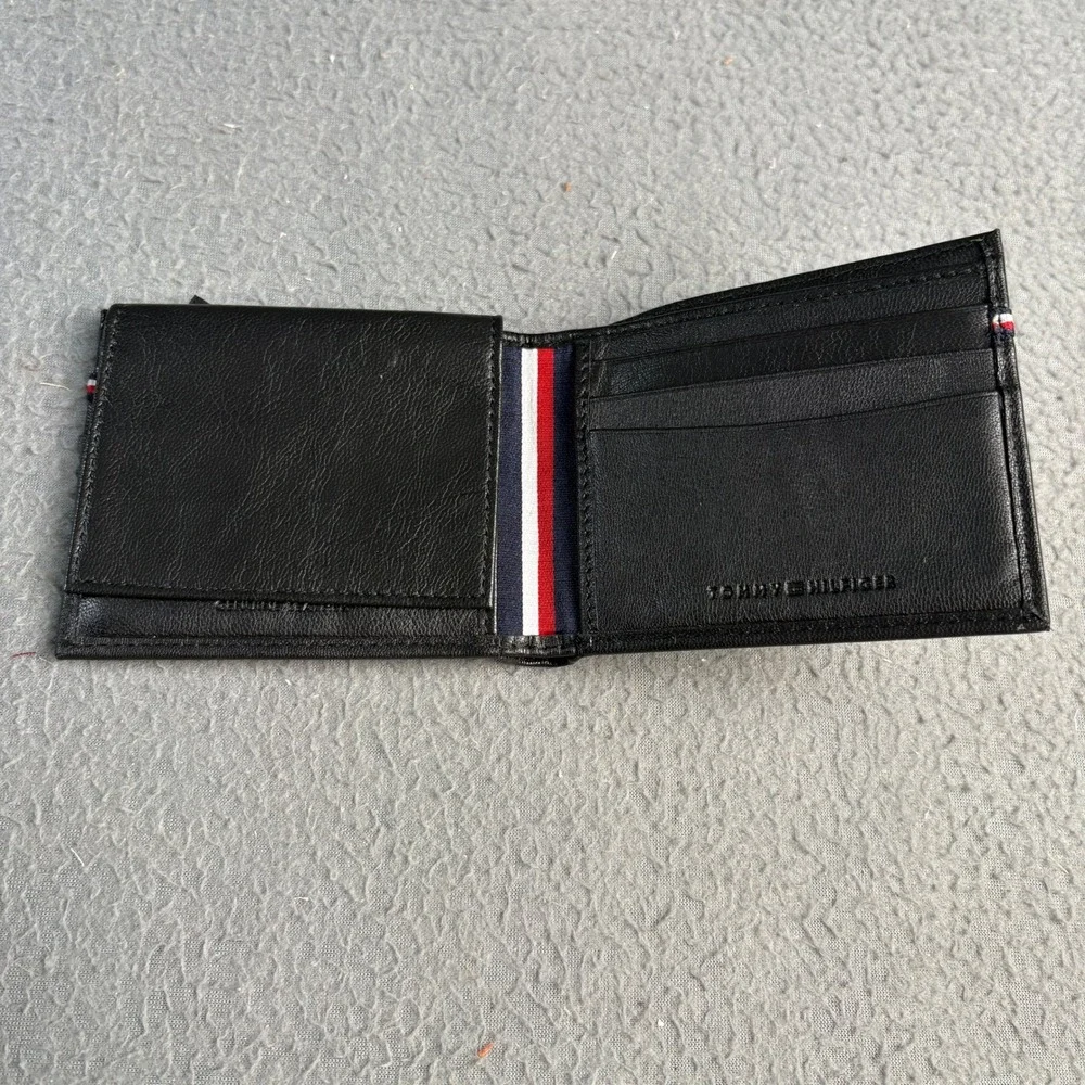Tommy Hilfiger Mens Black Leather Bifold Wallet Stripe Ribbon ID Window